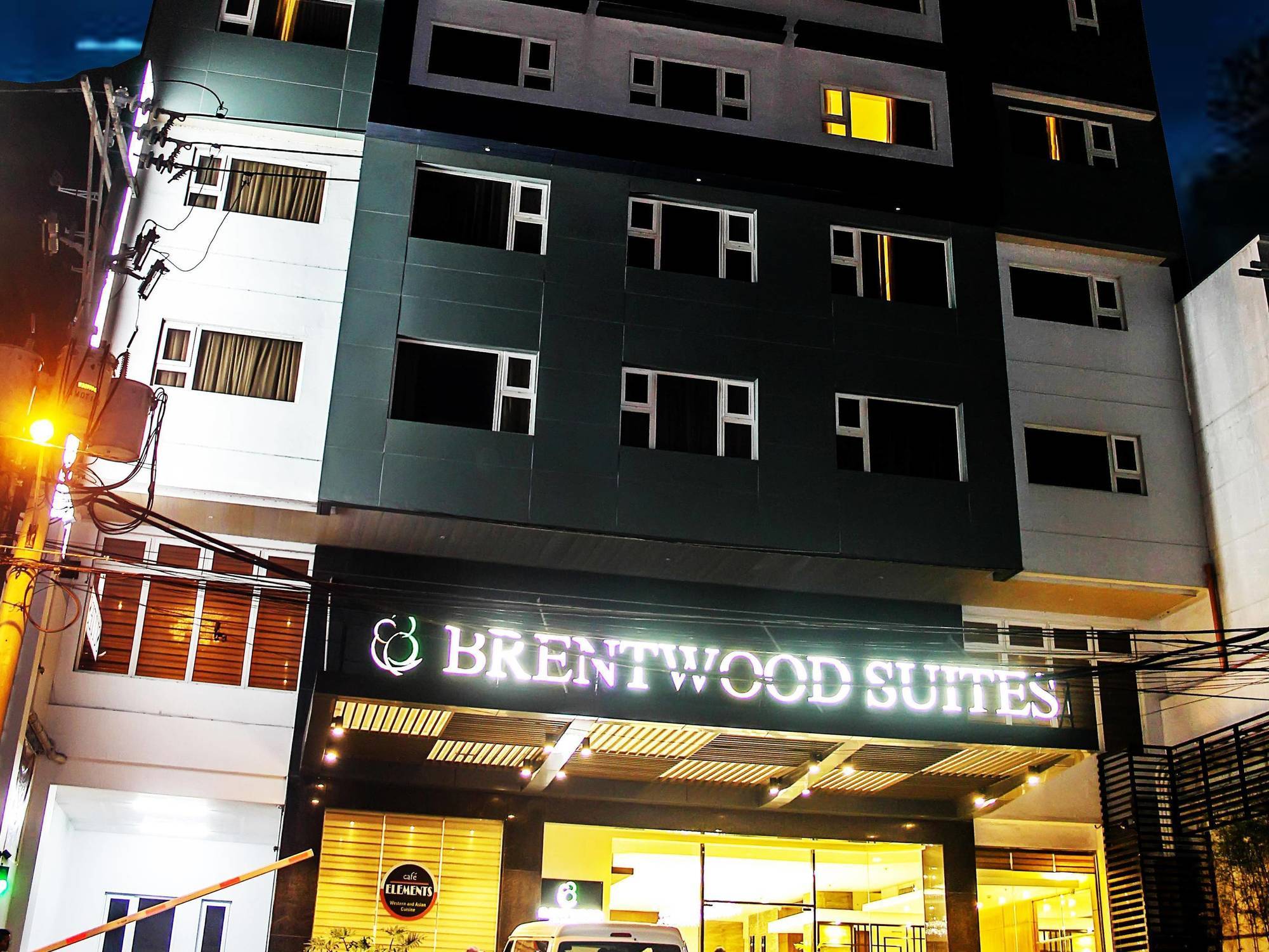 קואזון סיטי Brentwood Suites מראה חיצוני תמונה