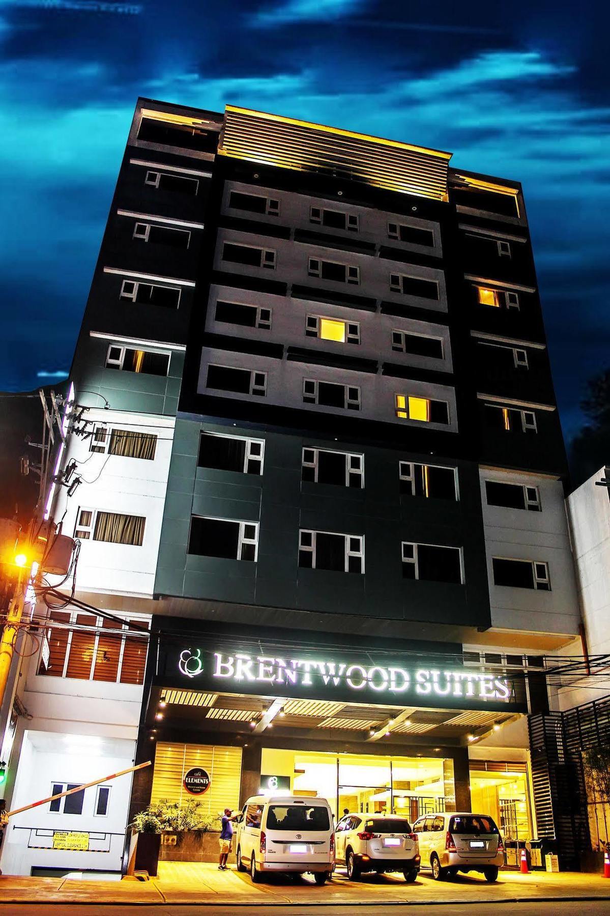 קואזון סיטי Brentwood Suites מראה חיצוני תמונה